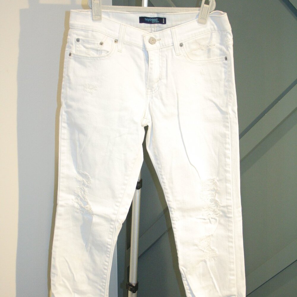 Levi’s Boyfriend 513 Women’s White Distressed Jeans